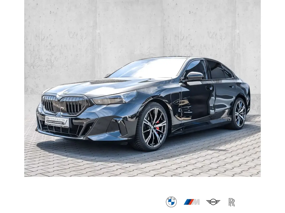 550e xDrive M-SPORT ** LED, LEDER, PANO, TREKH, 20-inch LMV, M-REMMEN, MEM ** Ex BMW-AG ** ** INFORMEER OOK NAAR ONZE AANTREKKELIJKE FINANCIAL-LEASE TARIEVEN **