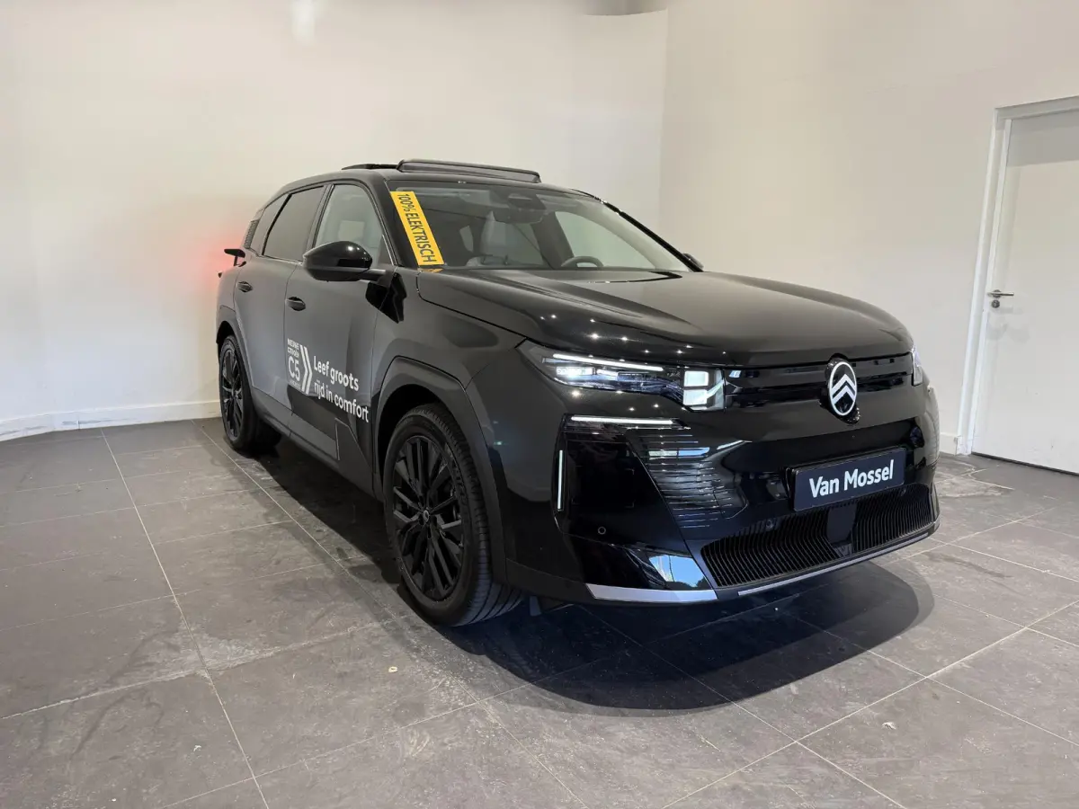 Max Comfort Range 74 kWh l PANORAMADAK l WARMTEPOMP l APPLE CARPLAY & ANDROID AUTO l CAMERA l ELEK. STOELEN l ACTIE MODEL DIRECT LEVERBAAR!!!!!!