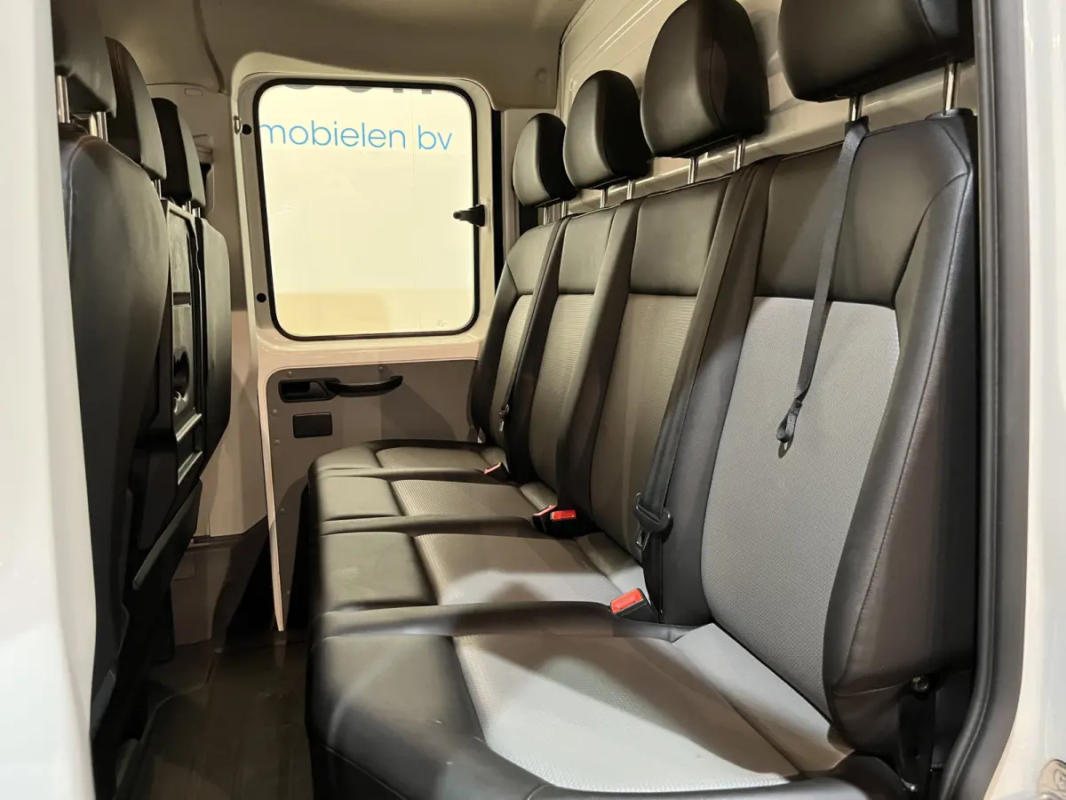 35 2.0 TDI L4 DC Dubbel Cabine RWD 140 PK Open Laadbak / Euro 6 / Trekhaak 3.000 KG / Airco / Camera / CarPlay / Navigatie