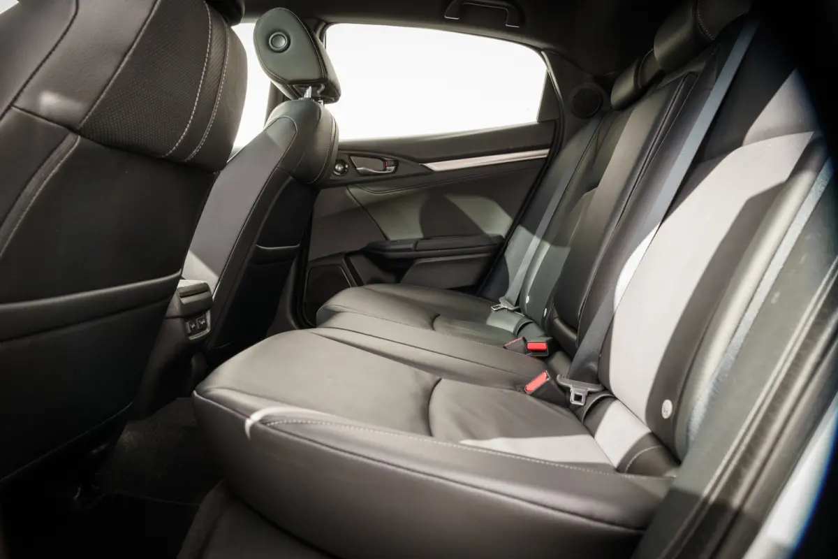 1.0 i-VTEC Executive | Leder | Panoramadak | Trekhaak | Carplay | LED | Org. NL