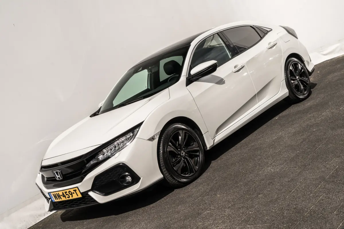 1.0 i-VTEC Executive | Leder | Panoramadak | Trekhaak | Carplay | LED | Org. NL