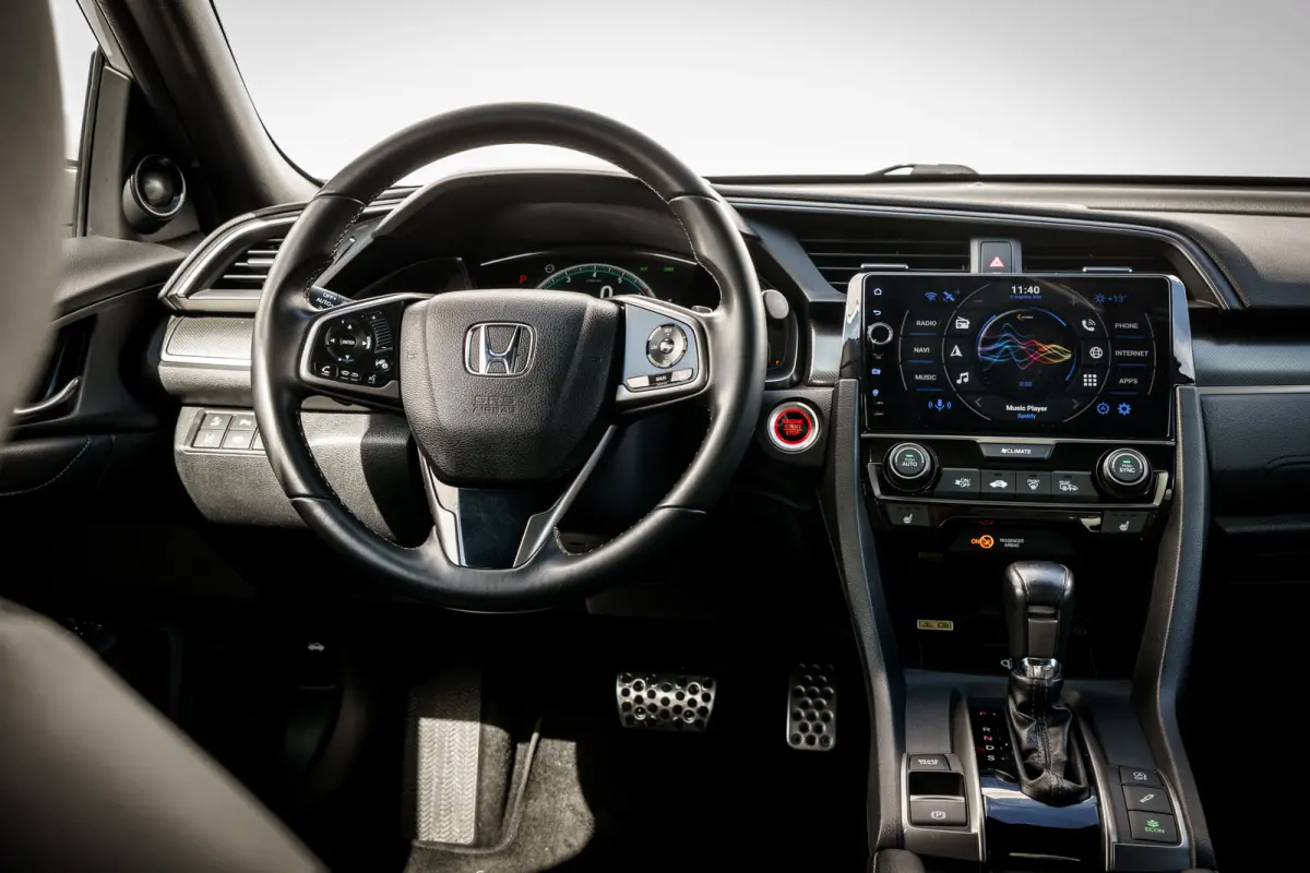 1.0 i-VTEC Executive | Leder | Panoramadak | Trekhaak | Carplay | LED | Org. NL
