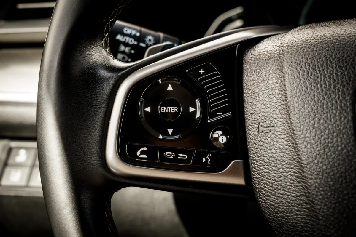 1.0 i-VTEC Executive | Leder | Panoramadak | Trekhaak | Carplay | LED | Org. NL