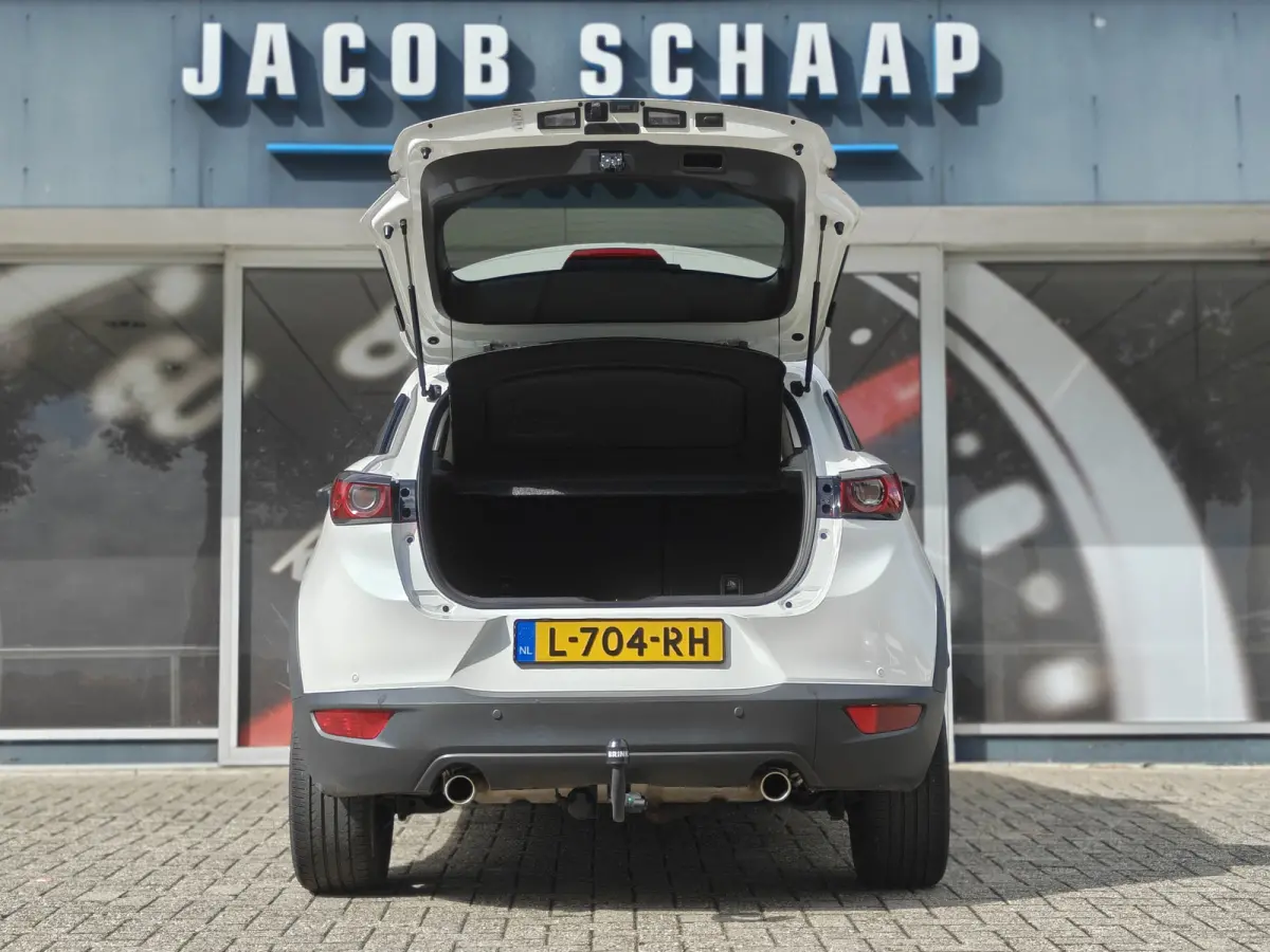 2.0 SkyActiv-G 120 GT-M / Bose / HUD / ACC / Elektr. Stoel / Stoel/Stuur verwarm. / Camera Achter / PDC V+A / Keyless /