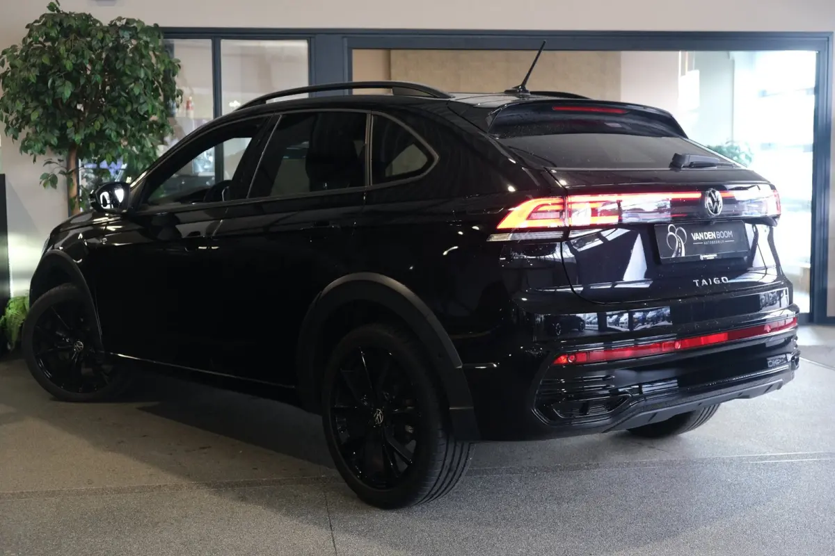 1.0 TSI 2x R-Line DSG 116PK Facelift Black Style Virtual Cam ACC