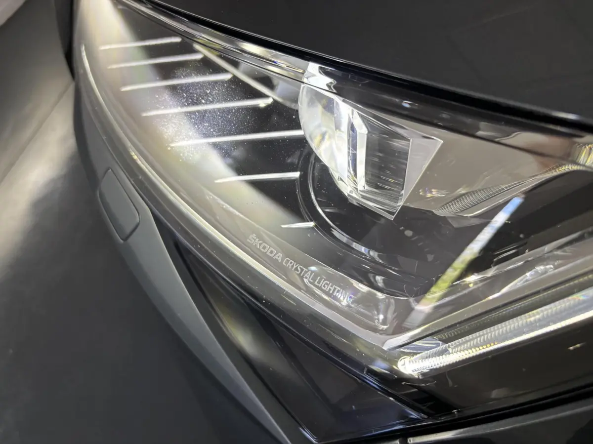1.4 TSI iV Sportline Business 19",Virtual,2x memory-stoel