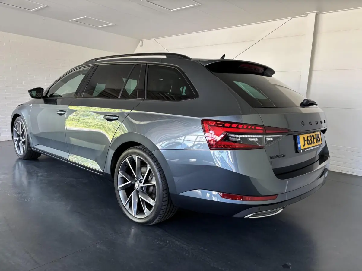 1.4 TSI iV Sportline Business 19",Virtual,2x memory-stoel