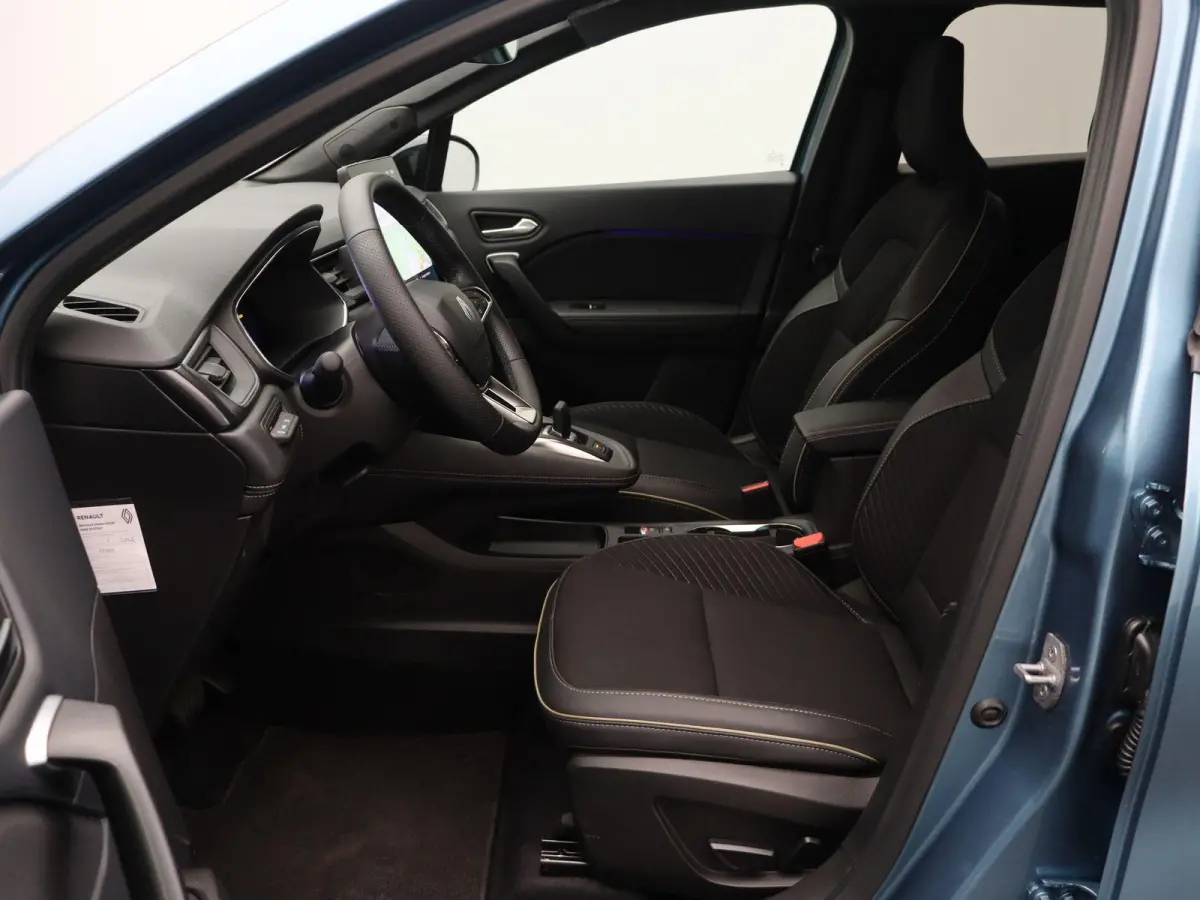 1.8 E-Tech full hybrid 160 iconic | Raam Verwarming | Stoel en Stuur Verwarming | Automatische Kofferklep |