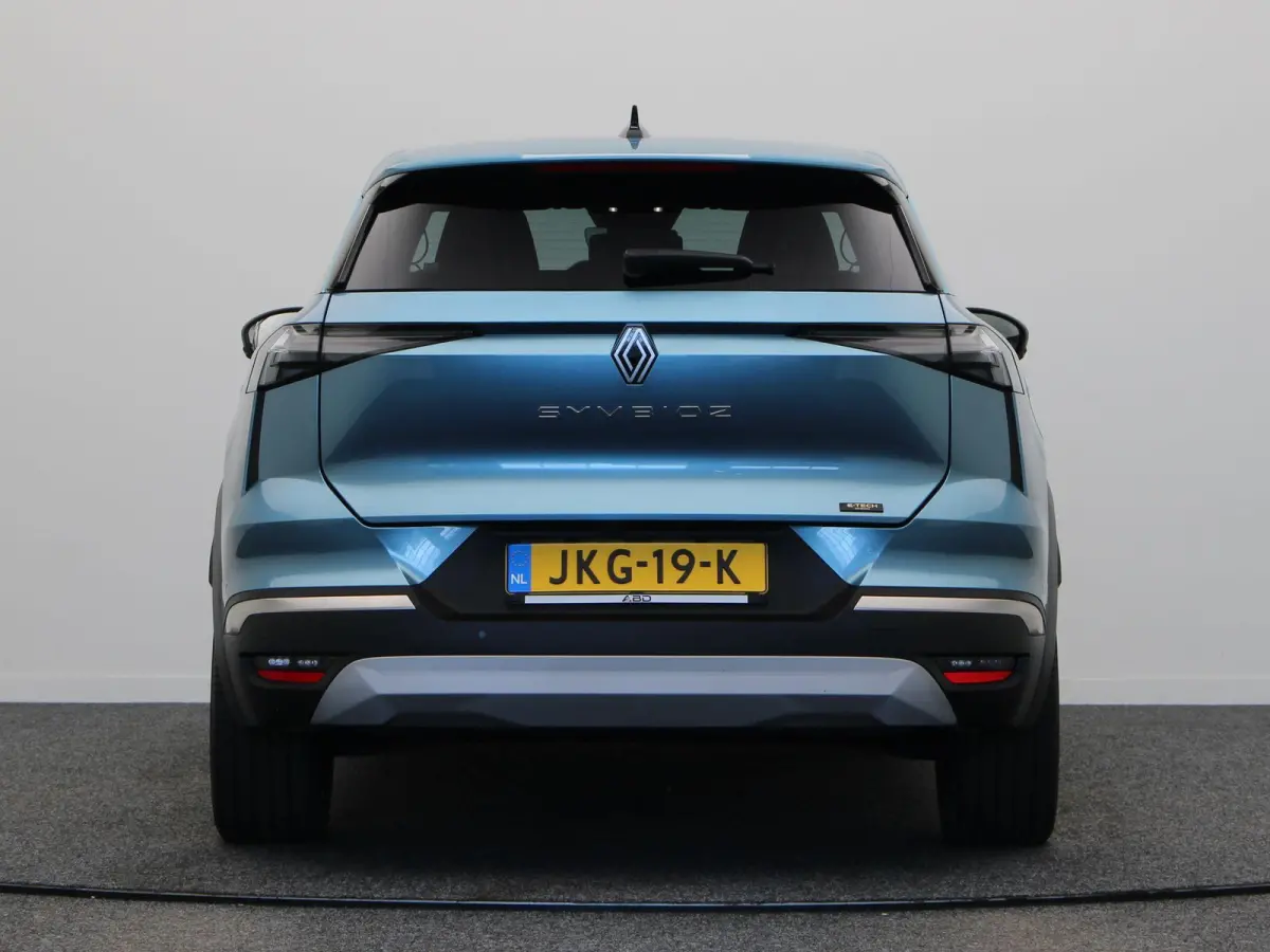 1.8 E-Tech full hybrid 160 iconic | Raam Verwarming | Stoel en Stuur Verwarming | Automatische Kofferklep |