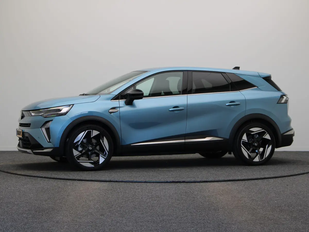 1.8 E-Tech full hybrid 160 iconic | Raam Verwarming | Stoel en Stuur Verwarming | Automatische Kofferklep |