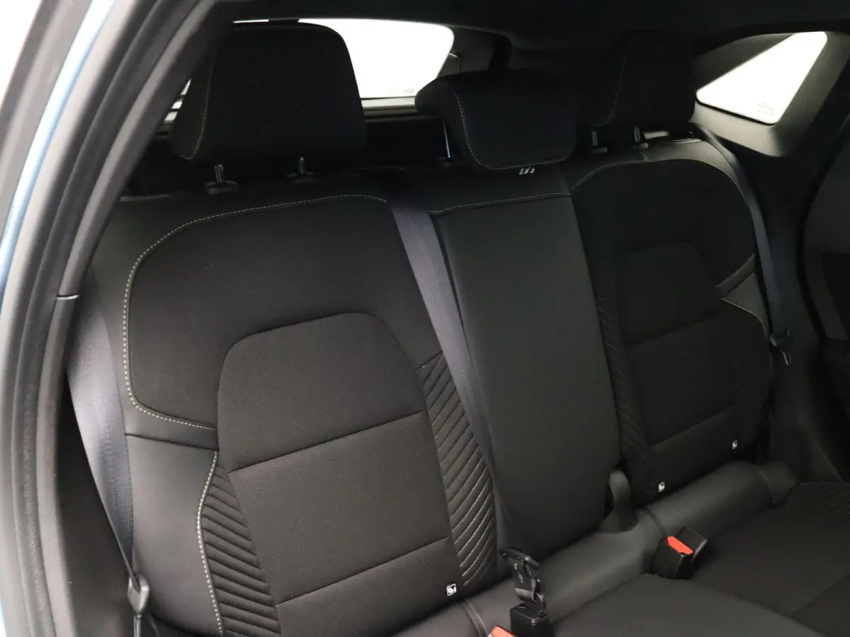 1.8 E-Tech full hybrid 160 iconic | Raam Verwarming | Stoel en Stuur Verwarming | Automatische Kofferklep |