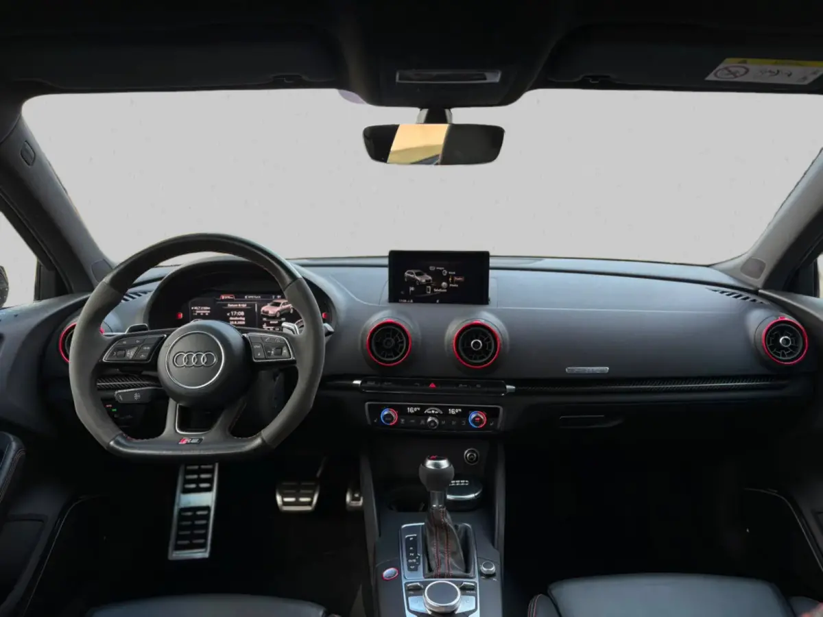 2.5 TFSI RS 3 quattro (FACE-LIFT, Perfect OndH, Keramisch, B&O, StoelV, Navi, Digitale Dash, Etc)