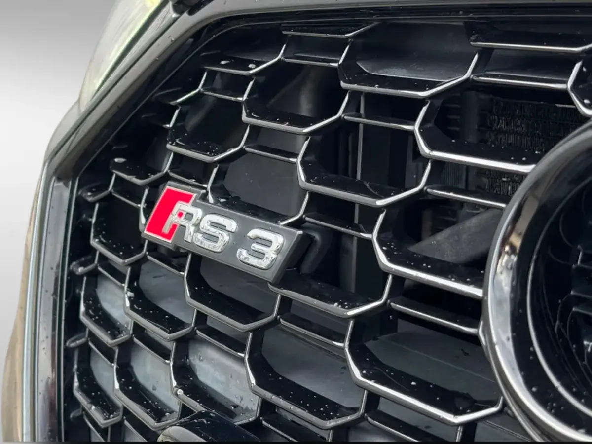 2.5 TFSI RS 3 quattro (FACE-LIFT, Perfect OndH, Keramisch, B&O, StoelV, Navi, Digitale Dash, Etc)