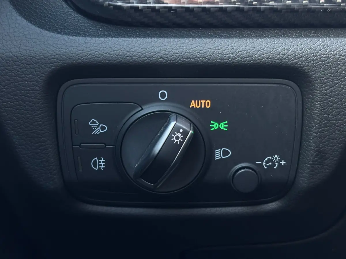 2.5 TFSI RS 3 quattro (FACE-LIFT, Perfect OndH, Keramisch, B&O, StoelV, Navi, Digitale Dash, Etc)