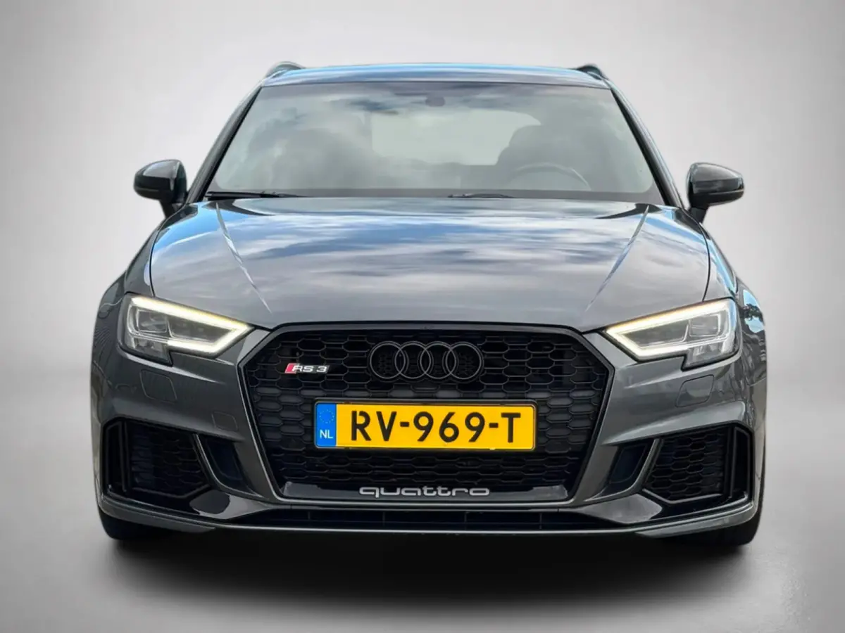 2.5 TFSI RS 3 quattro (FACE-LIFT, Perfect OndH, Keramisch, B&O, StoelV, Navi, Digitale Dash, Etc)