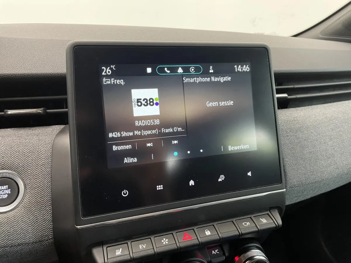 1.6 E-Tech Full Hybrid Aut. 145pk Techno 360 Camera Full LED Matrix Easy Link Digitaal Dashboard Climate Stoelverwarming Stuurverwarming Keyless Privacy Glass 16 inch LM Velgen