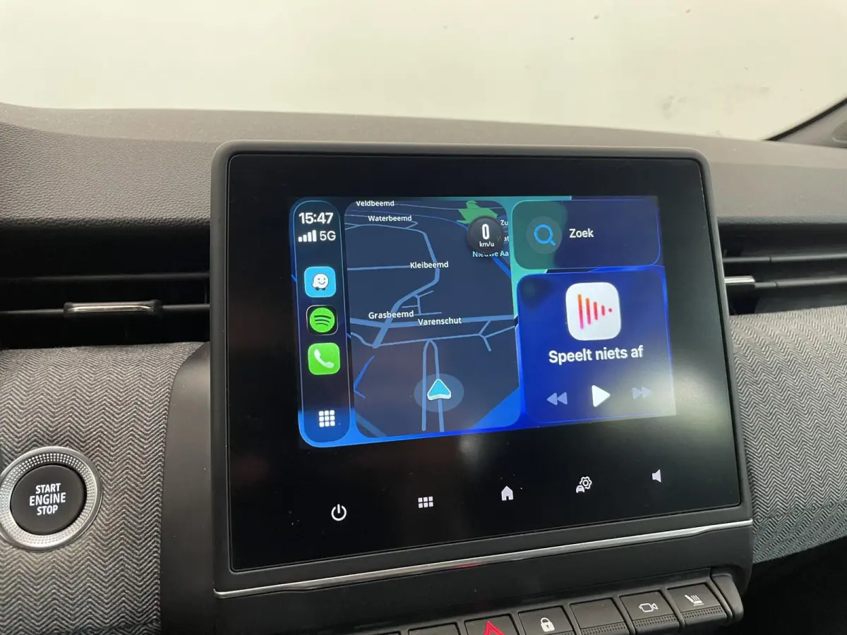 1.6 E-Tech Full Hybrid Aut. 145pk Techno 360 Camera Full LED Matrix Easy Link Digitaal Dashboard Climate Stoelverwarming Stuurverwarming Keyless Privacy Glass 16 inch LM Velgen
