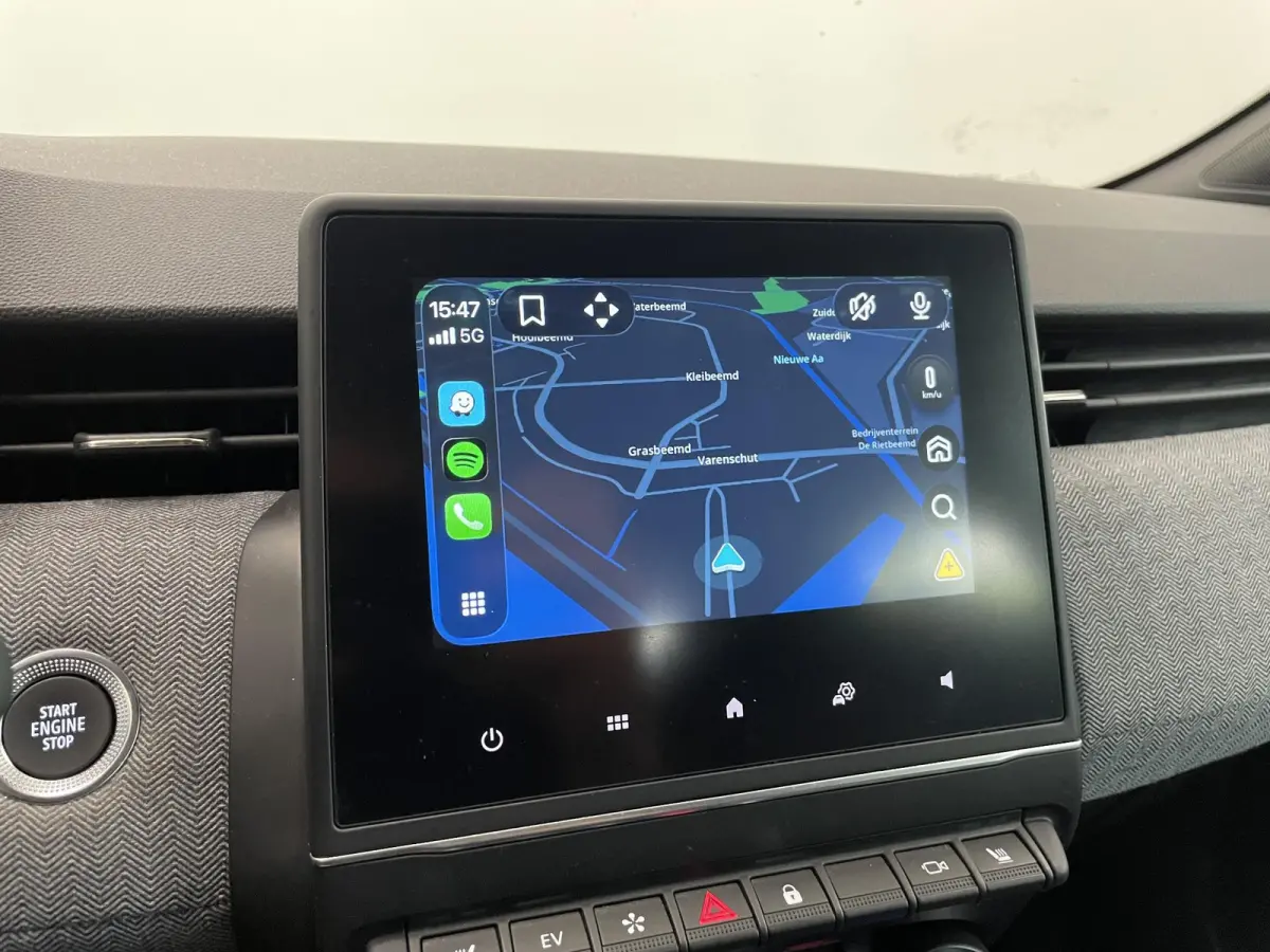 1.6 E-Tech Full Hybrid Aut. 145pk Techno 360 Camera Full LED Matrix Easy Link Digitaal Dashboard Climate Stoelverwarming Stuurverwarming Keyless Privacy Glass 16 inch LM Velgen