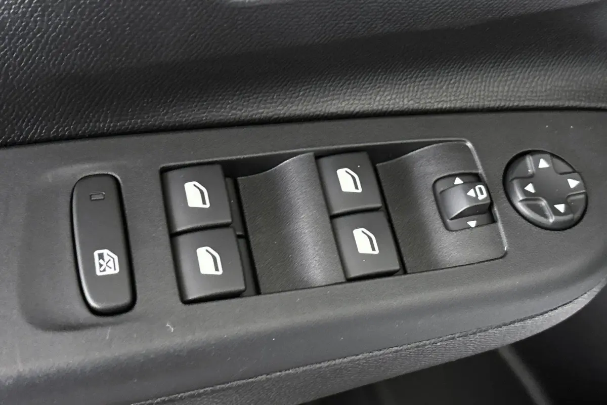 Electric Long Range Edition 51 kWh Achteruitrijcamera Apple CarPlay Parkeersensoren Voor en Achter