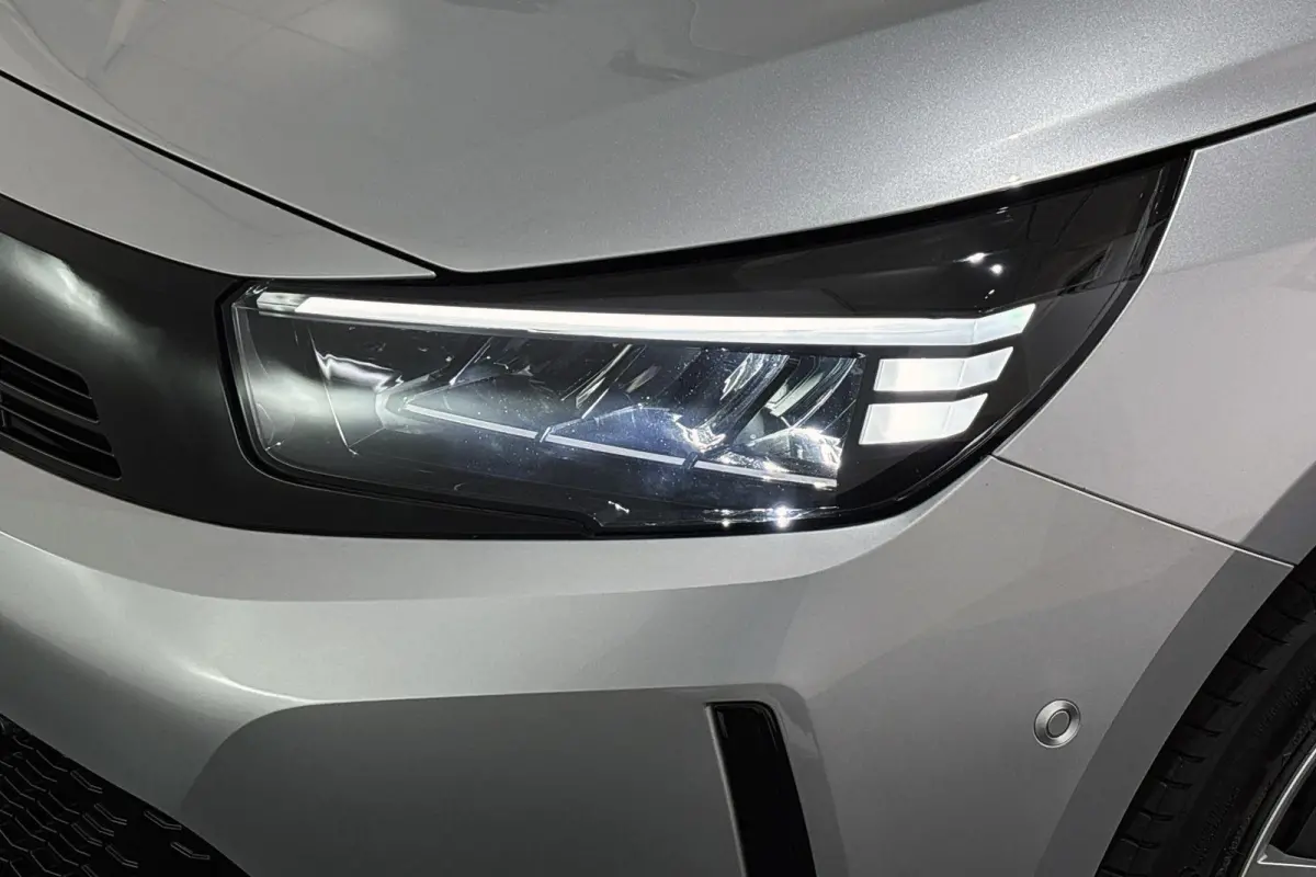 Electric Long Range Edition 51 kWh Achteruitrijcamera Apple CarPlay Parkeersensoren Voor en Achter