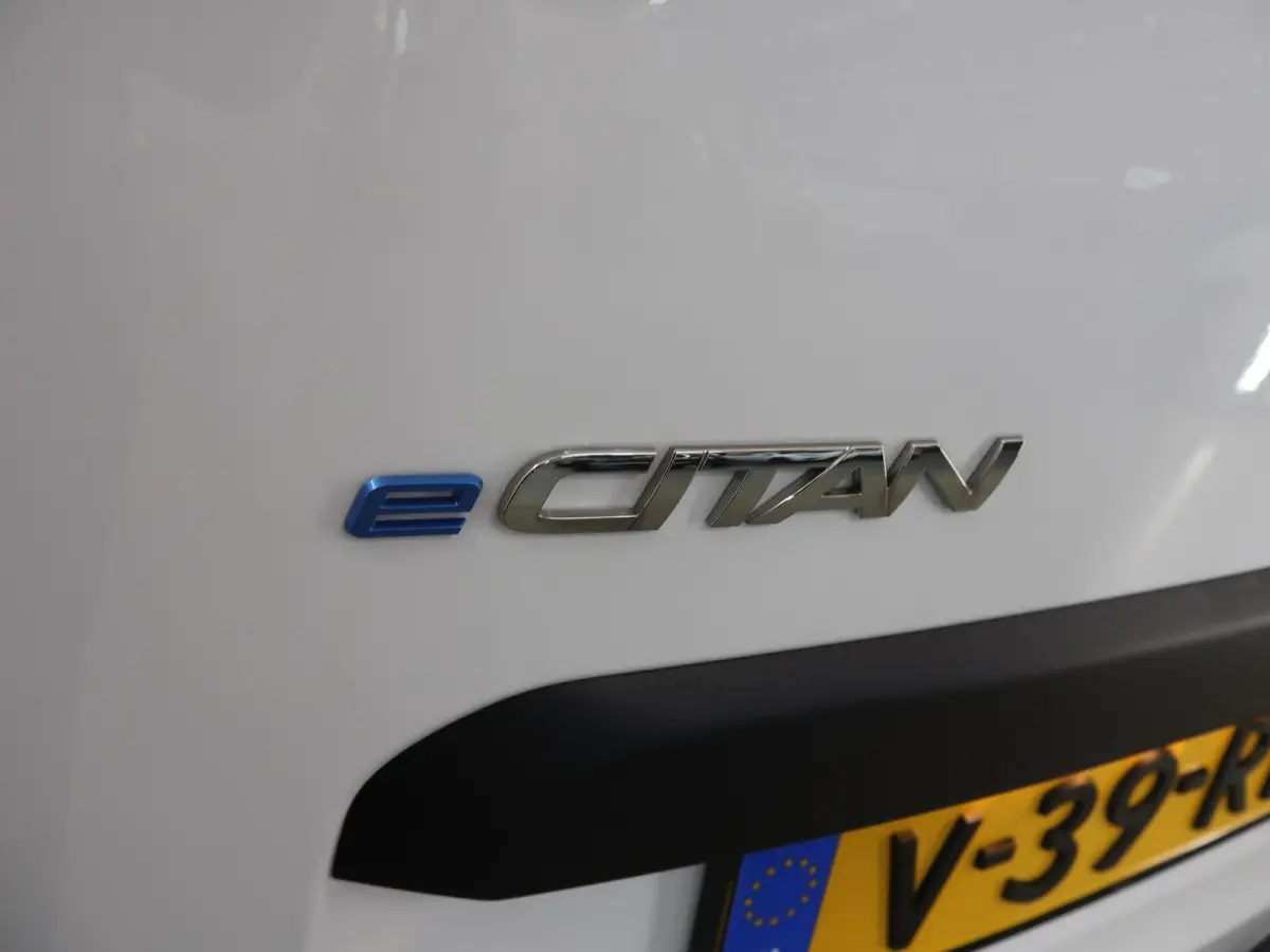 51kW L1 PRO | Navigatie | Parkeercamera | Cruise Control | Stoelverwarming | Certified