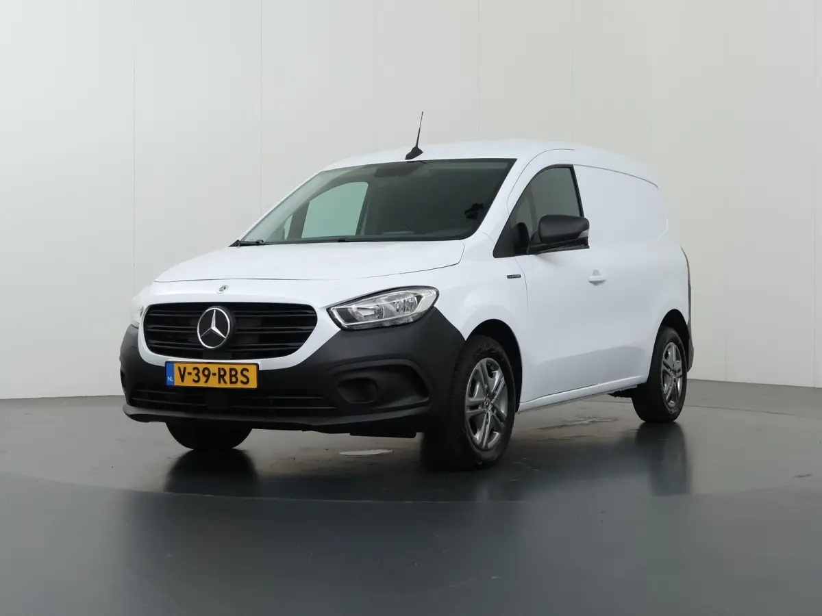 51kW L1 PRO | Navigatie | Parkeercamera | Cruise Control | Stoelverwarming | Certified
