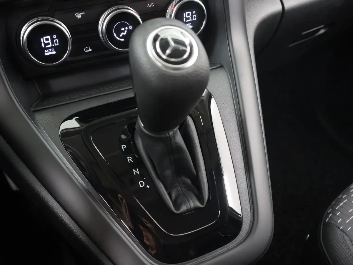 51kW L1 PRO | Navigatie | Parkeercamera | Cruise Control | Stoelverwarming | Certified