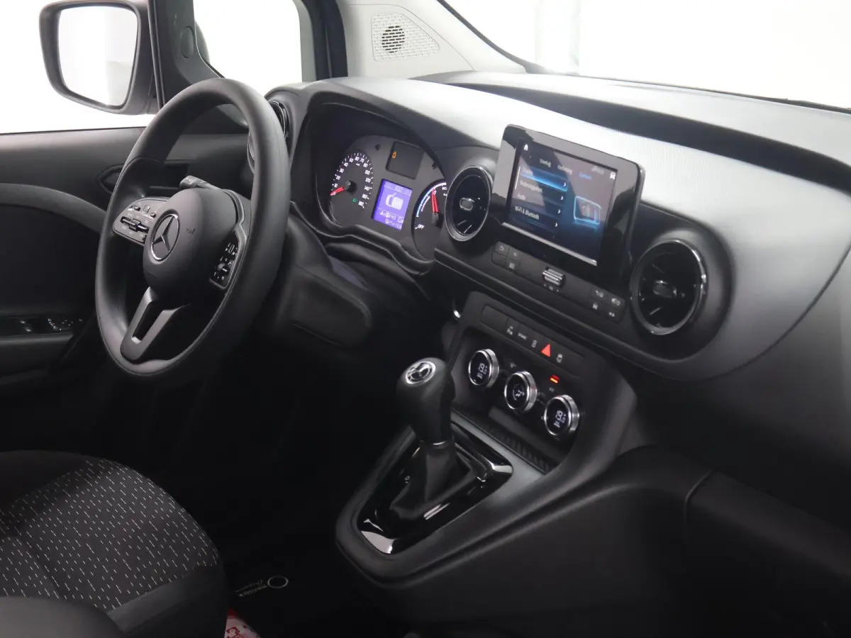51kW L1 PRO | Navigatie | Parkeercamera | Cruise Control | Stoelverwarming | Certified