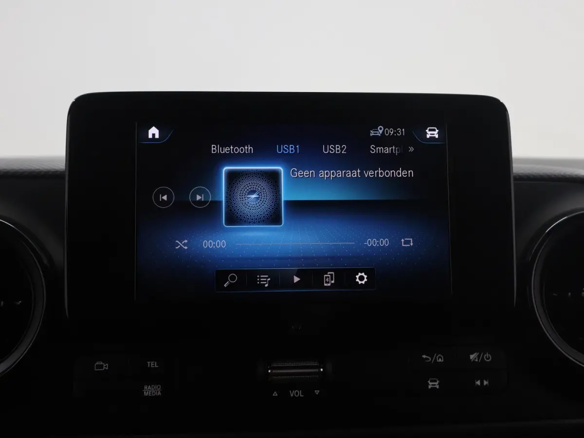 51kW L1 PRO | Navigatie | Parkeercamera | Cruise Control | Stoelverwarming | Certified