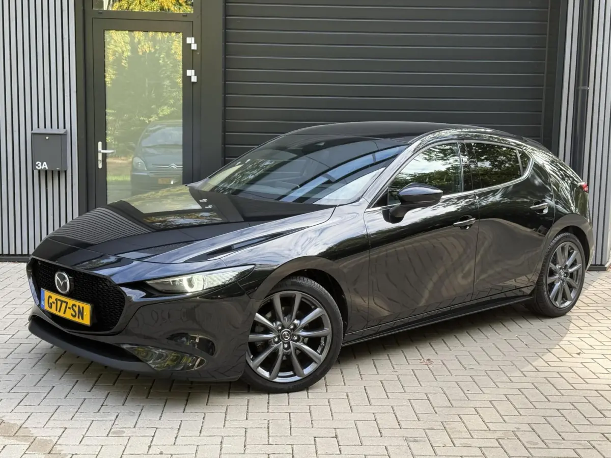 2.0 e-SkyActiv-G M Hybrid 122 Luxury l Carplay Leer