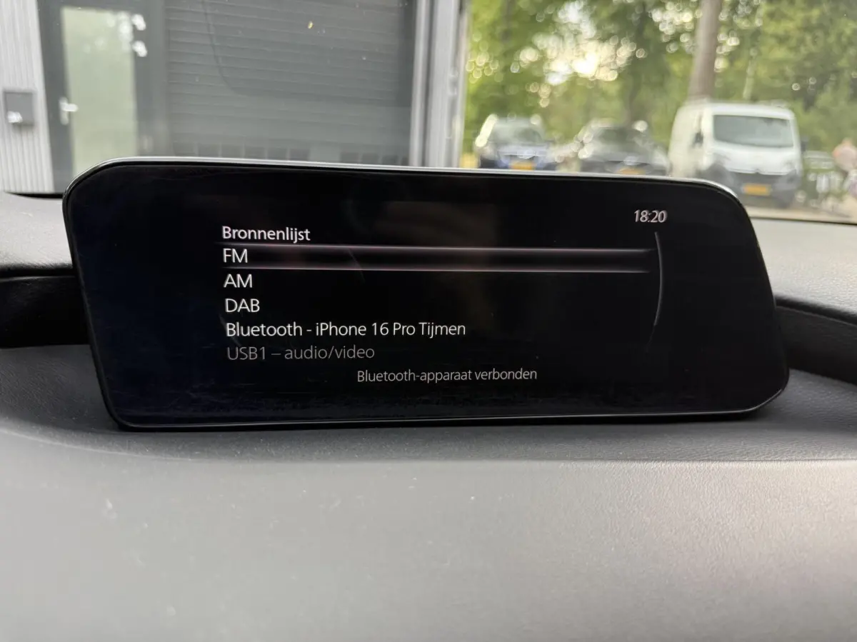 2.0 e-SkyActiv-G M Hybrid 122 Luxury l Carplay Leer