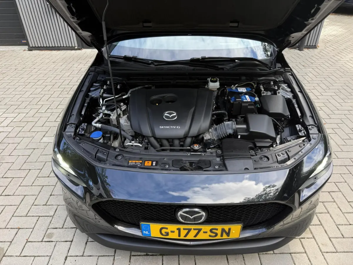 2.0 e-SkyActiv-G M Hybrid 122 Luxury l Carplay Leer