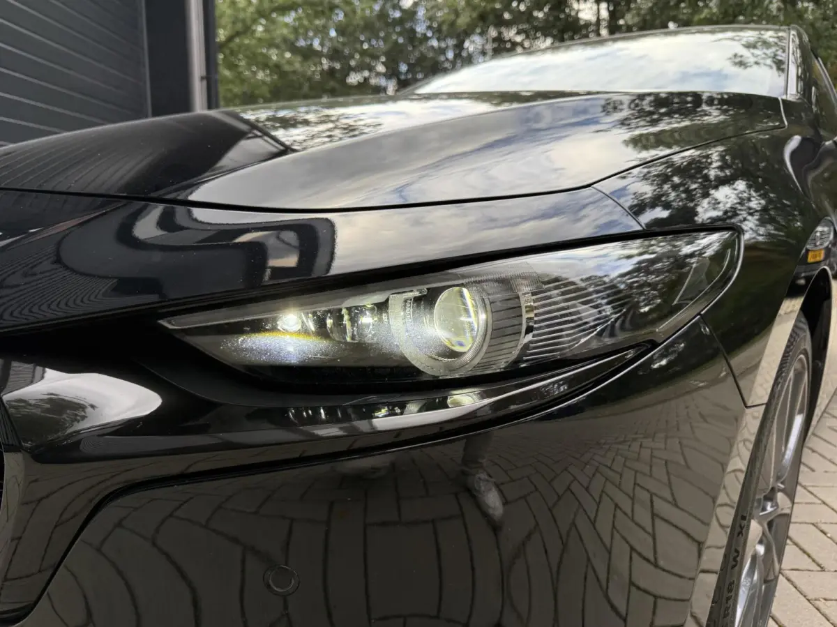 2.0 e-SkyActiv-G M Hybrid 122 Luxury l Carplay Leer