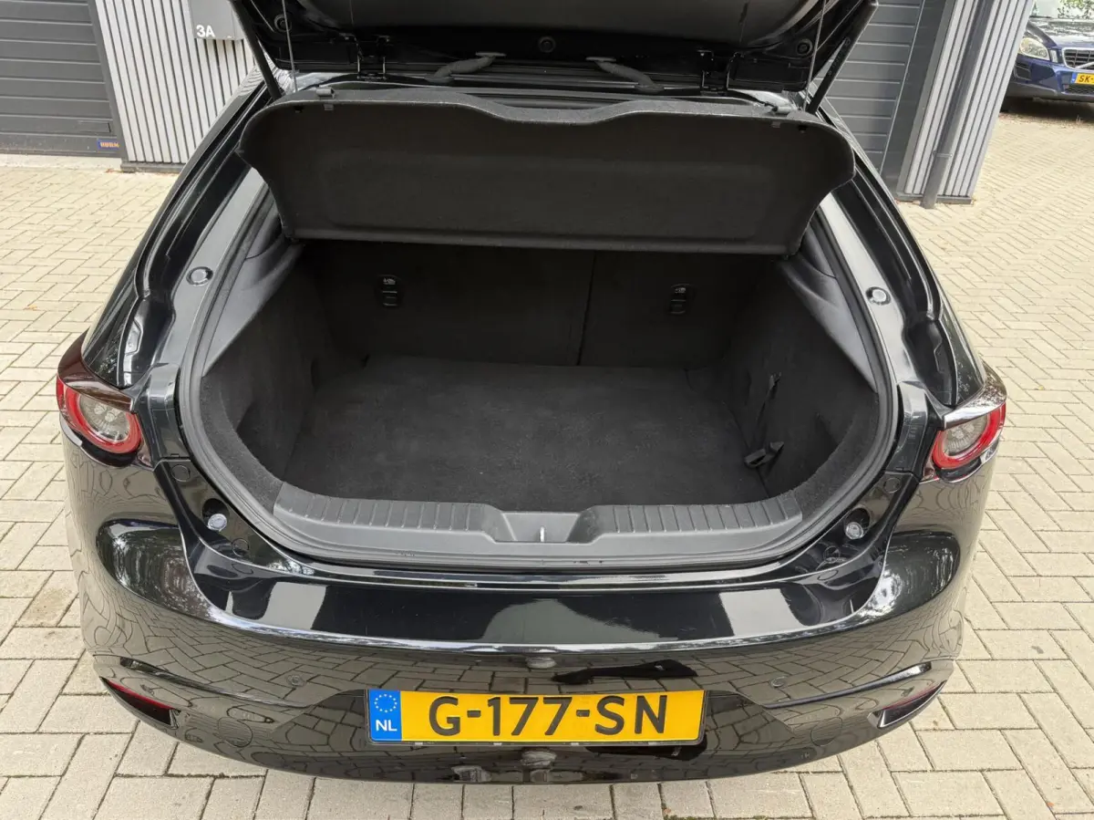 2.0 e-SkyActiv-G M Hybrid 122 Luxury l Carplay Leer