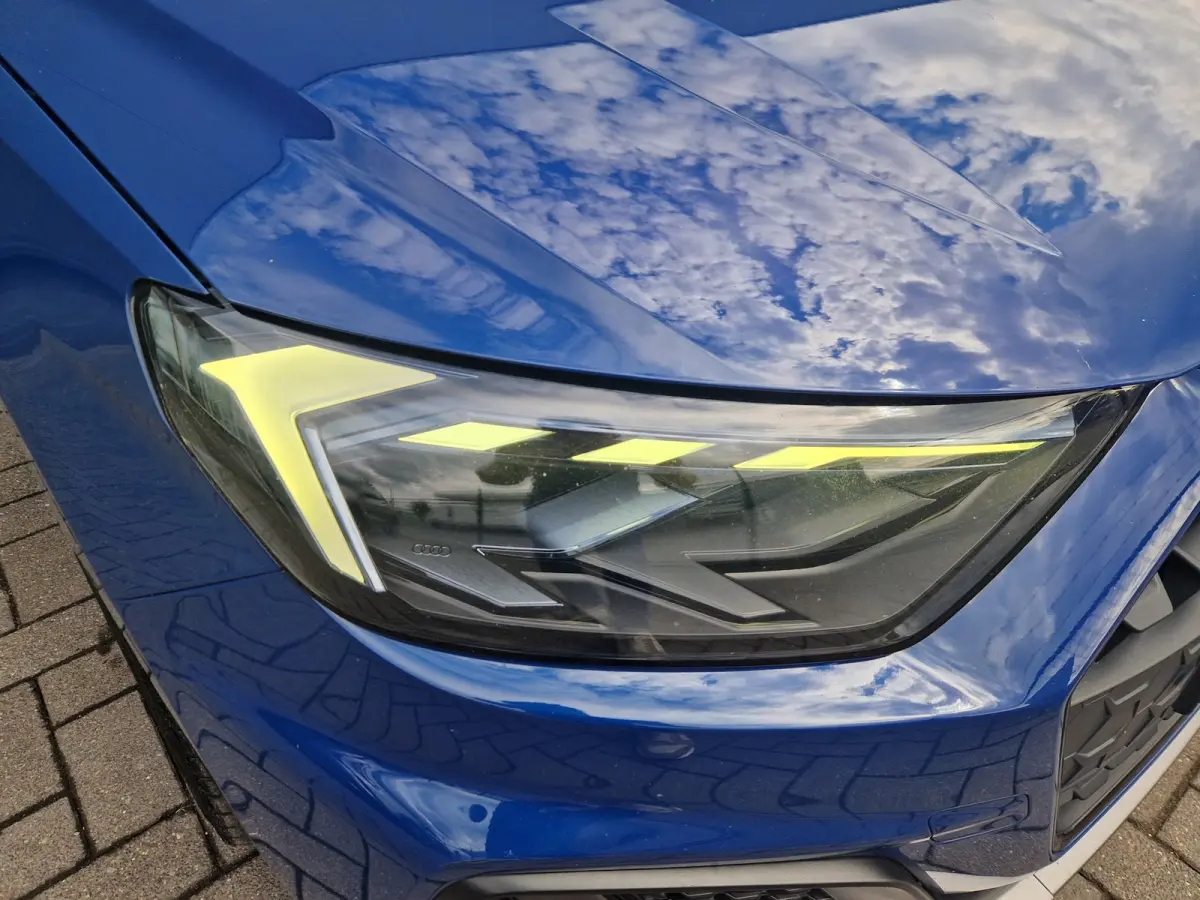 40 TFSI 207PK 3x S-Line /Matrix /Keyless /Ascari Blue