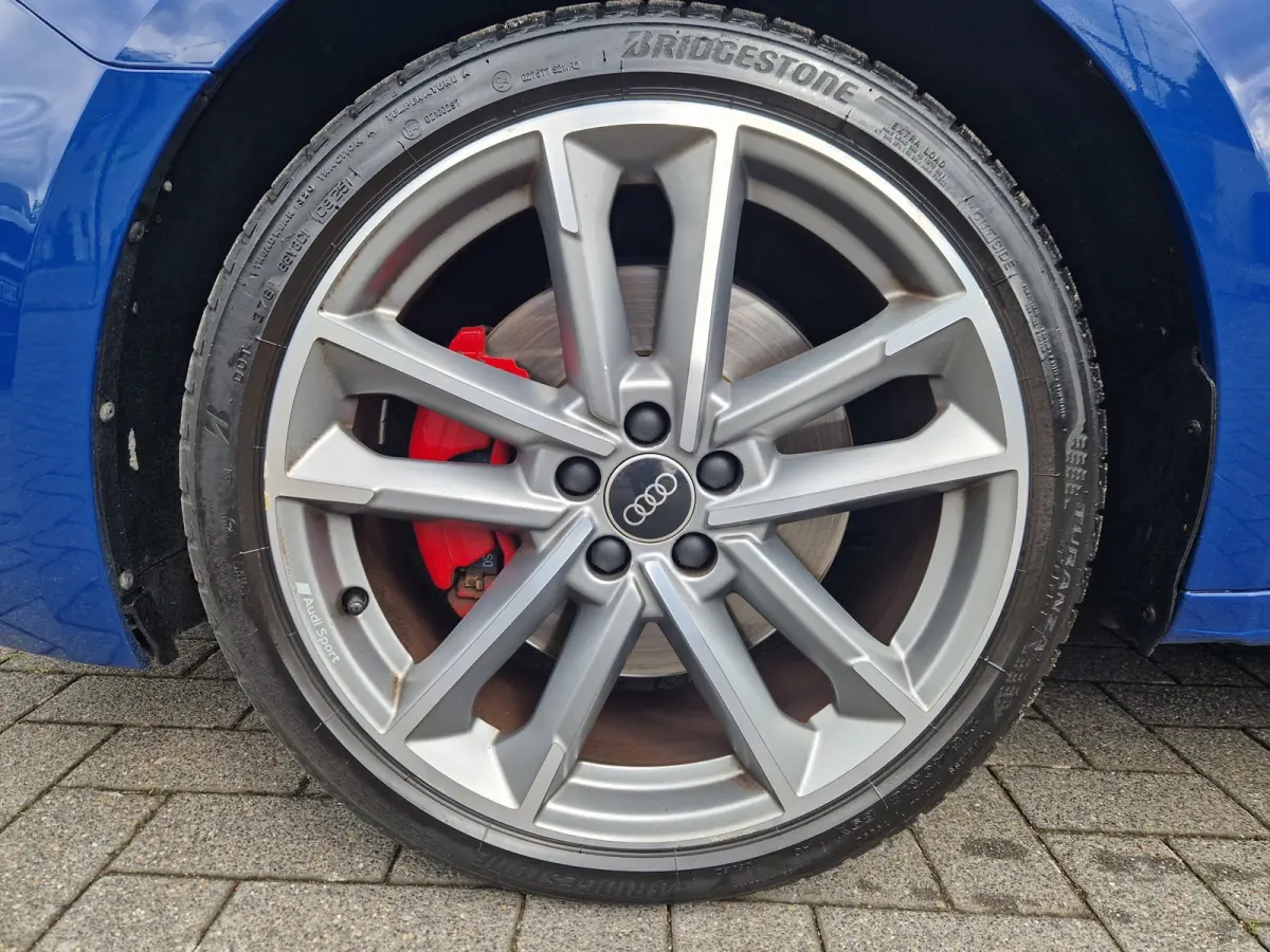 40 TFSI 207PK 3x S-Line /Matrix /Keyless /Ascari Blue