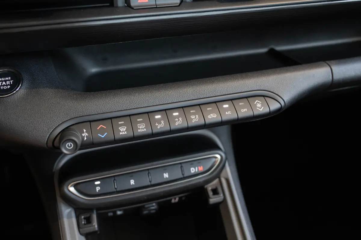 1.2 e-Hybrid Longitude | Navigatie | Adaptive Cruise Controle | Apple Carplay & Android Auto | Parkeersensoren | Lichtmetalen velgen |
