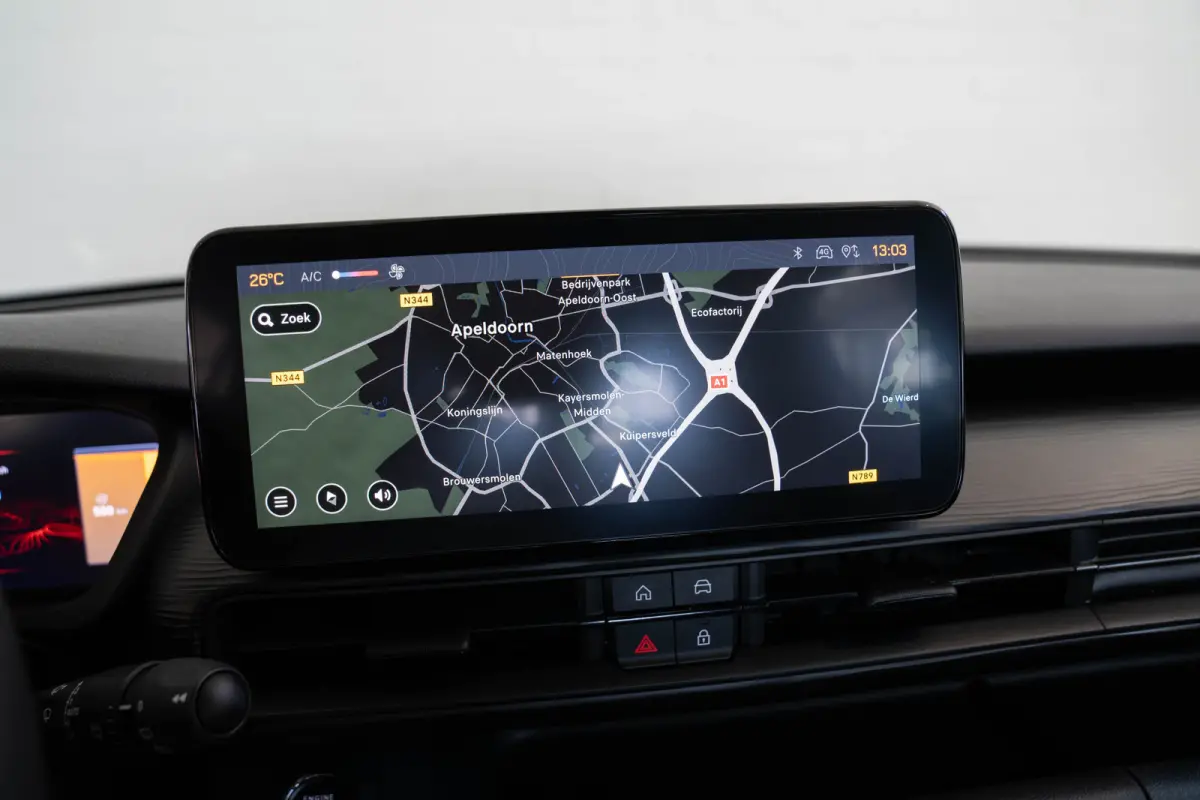 1.2 e-Hybrid Longitude | Navigatie | Adaptive Cruise Controle | Apple Carplay & Android Auto | Parkeersensoren | Lichtmetalen velgen |