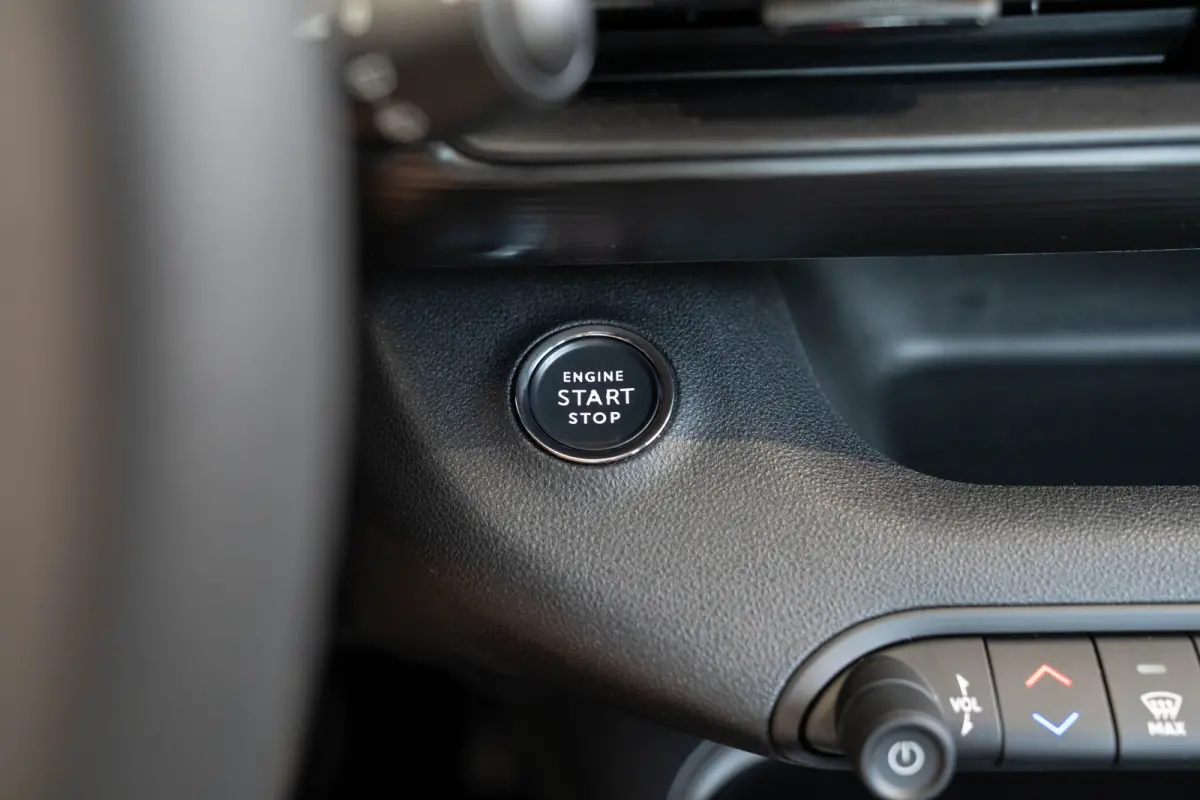 1.2 e-Hybrid Longitude | Navigatie | Adaptive Cruise Controle | Apple Carplay & Android Auto | Parkeersensoren | Lichtmetalen velgen |