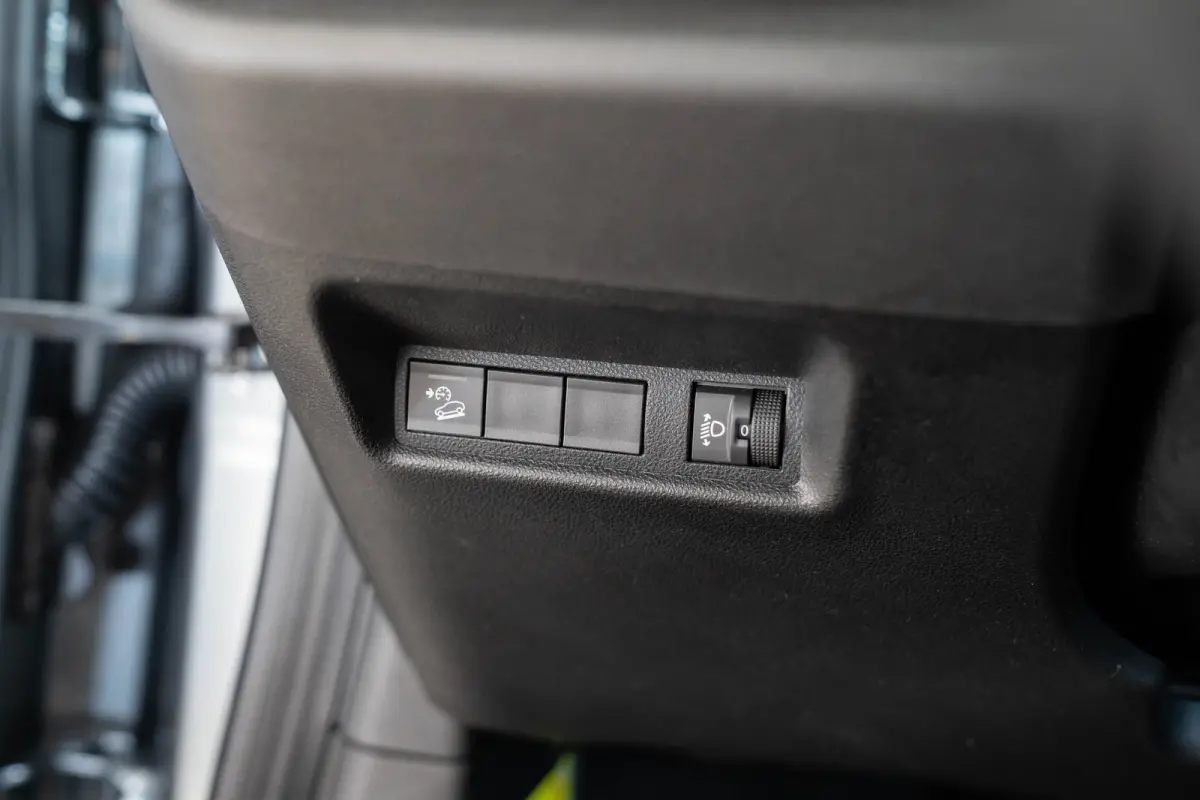 1.2 e-Hybrid Longitude | Navigatie | Adaptive Cruise Controle | Apple Carplay & Android Auto | Parkeersensoren | Lichtmetalen velgen |