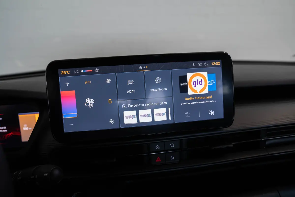 1.2 e-Hybrid Longitude | Navigatie | Adaptive Cruise Controle | Apple Carplay & Android Auto | Parkeersensoren | Lichtmetalen velgen |