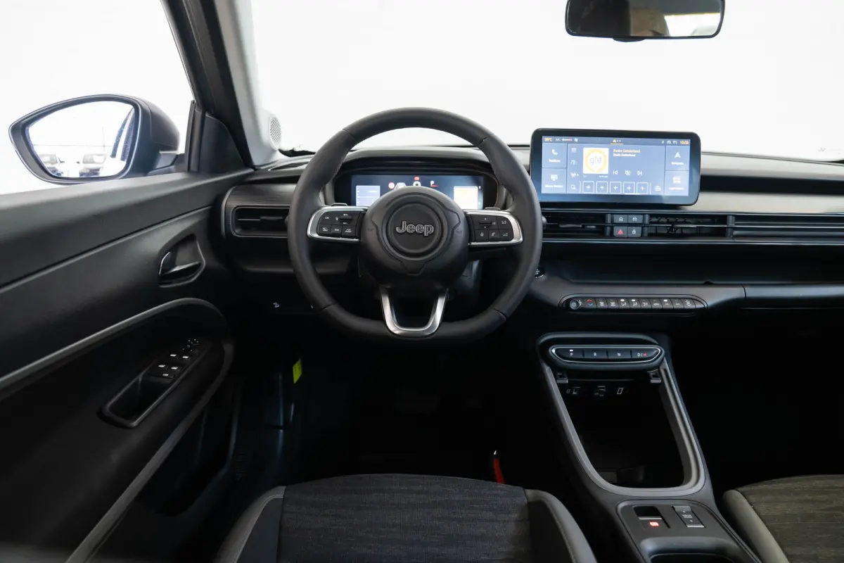 1.2 e-Hybrid Longitude | Navigatie | Adaptive Cruise Controle | Apple Carplay & Android Auto | Parkeersensoren | Lichtmetalen velgen |