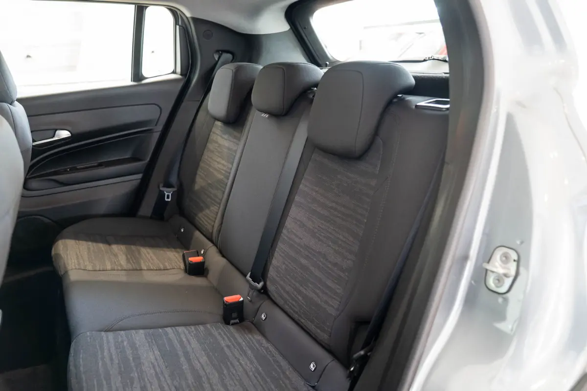 1.2 e-Hybrid Longitude | Navigatie | Adaptive Cruise Controle | Apple Carplay & Android Auto | Parkeersensoren | Lichtmetalen velgen |