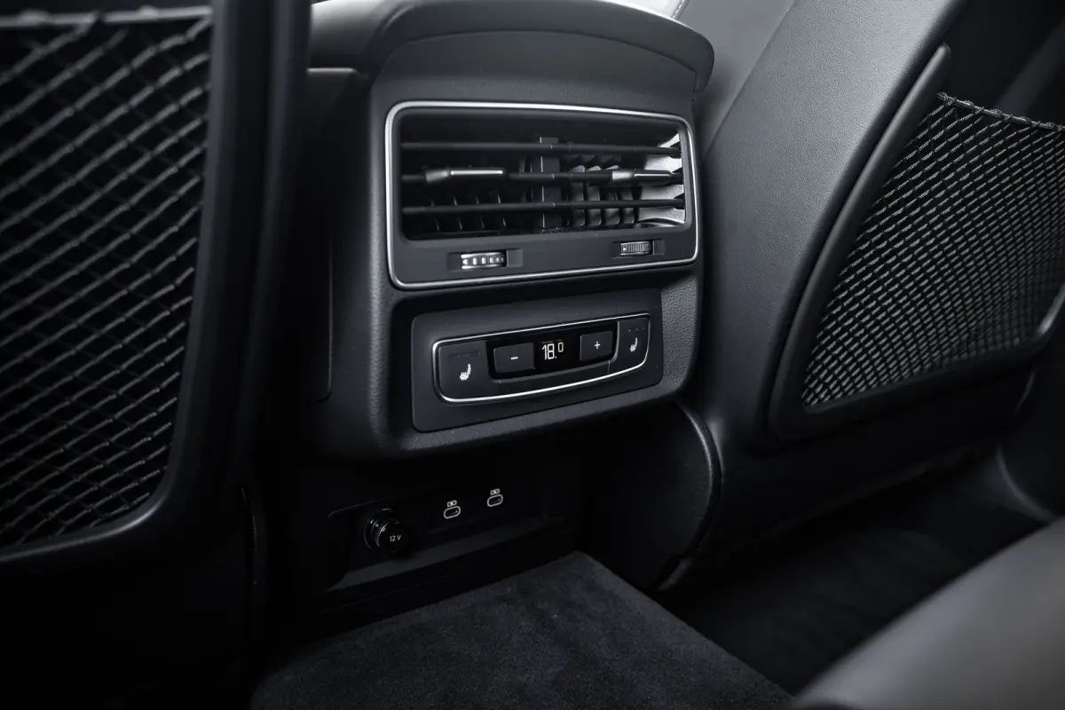 TFSI-e Quattro Pro Line S | Vierwielsturing | Panoramadak | Advanced onderstel |  HUD | Remote park |