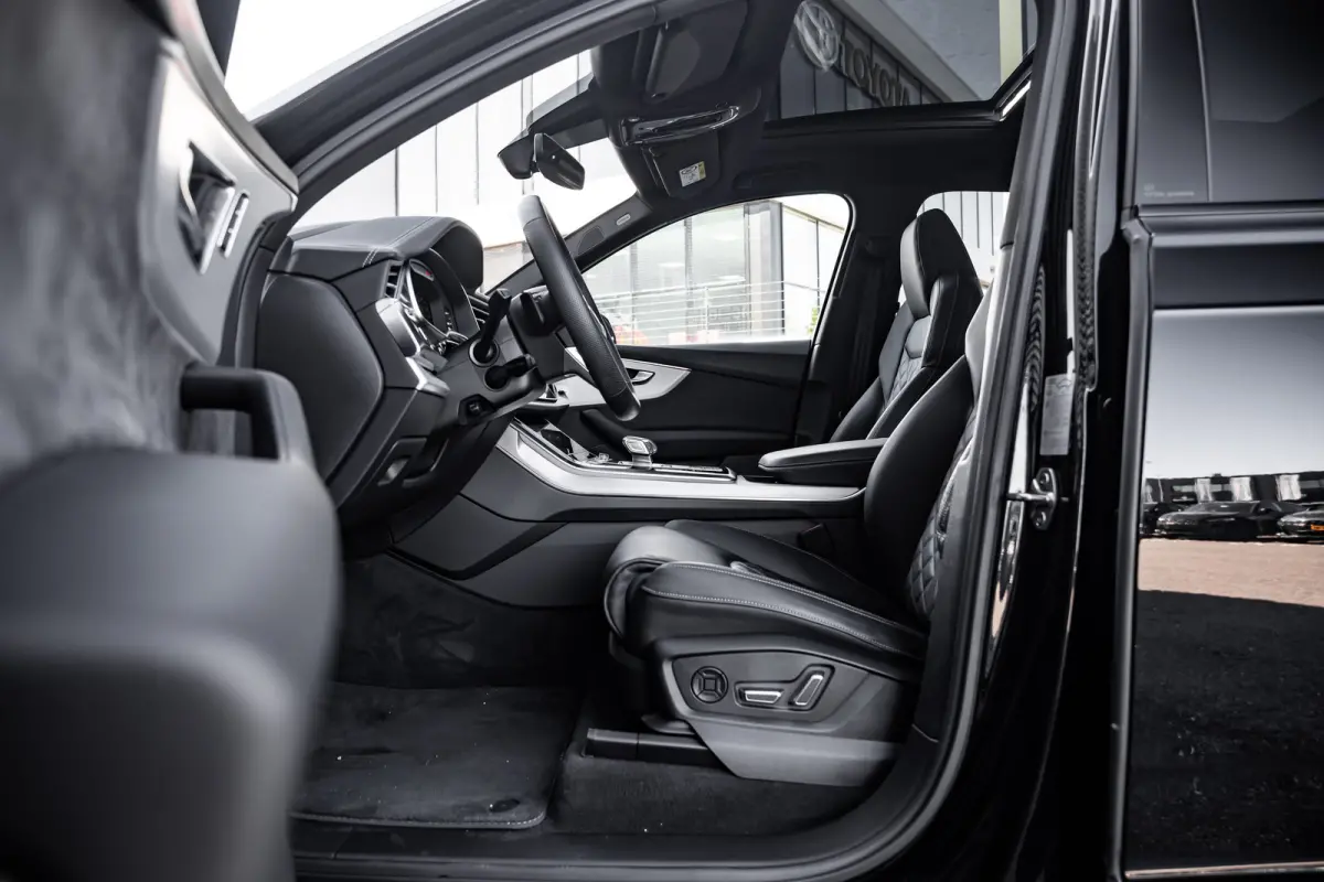 TFSI-e Quattro Pro Line S | Vierwielsturing | Panoramadak | Advanced onderstel |  HUD | Remote park |