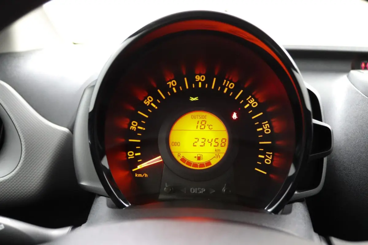 1.0 e-VTi Active | 5 Deurs | Airco | DAB |