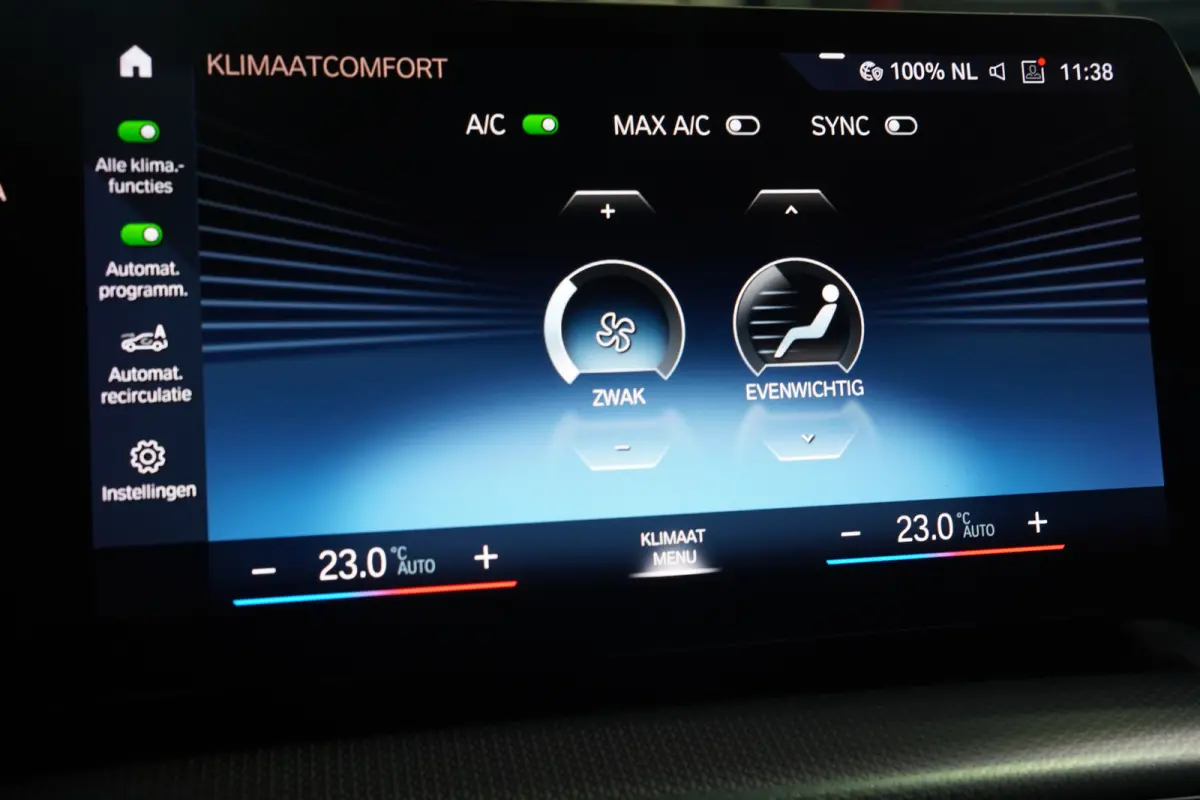 xDrive25e - M SPORT - PANODAK - LEDER - CARPLAY - KEYLESS - CAMERA -