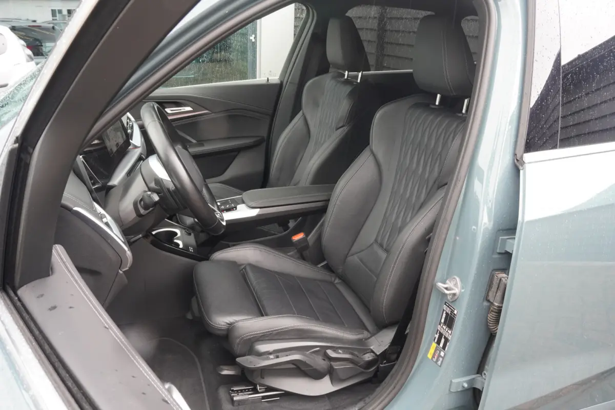 xDrive25e - M SPORT - PANODAK - LEDER - CARPLAY - KEYLESS - CAMERA -