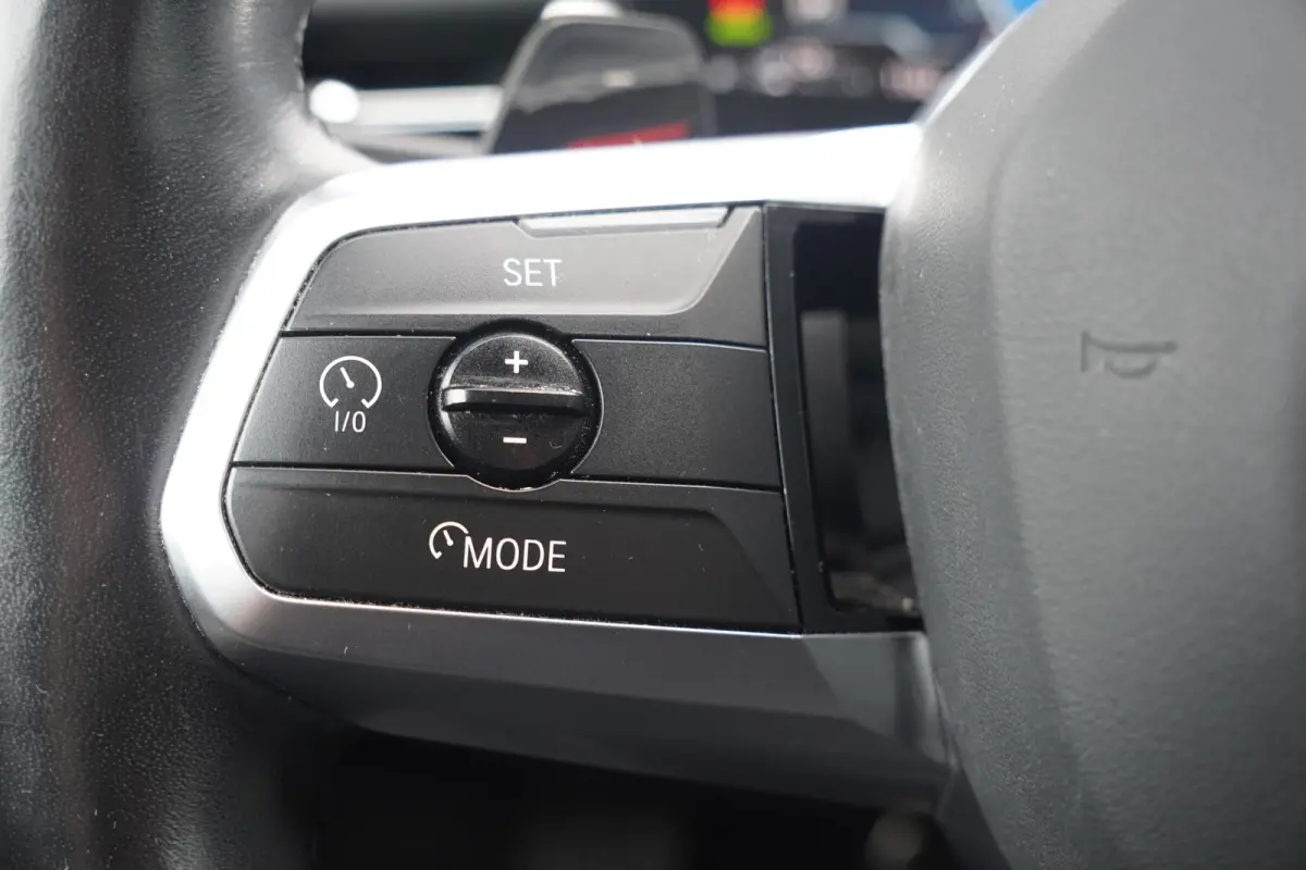 xDrive25e - M SPORT - PANODAK - LEDER - CARPLAY - KEYLESS - CAMERA -