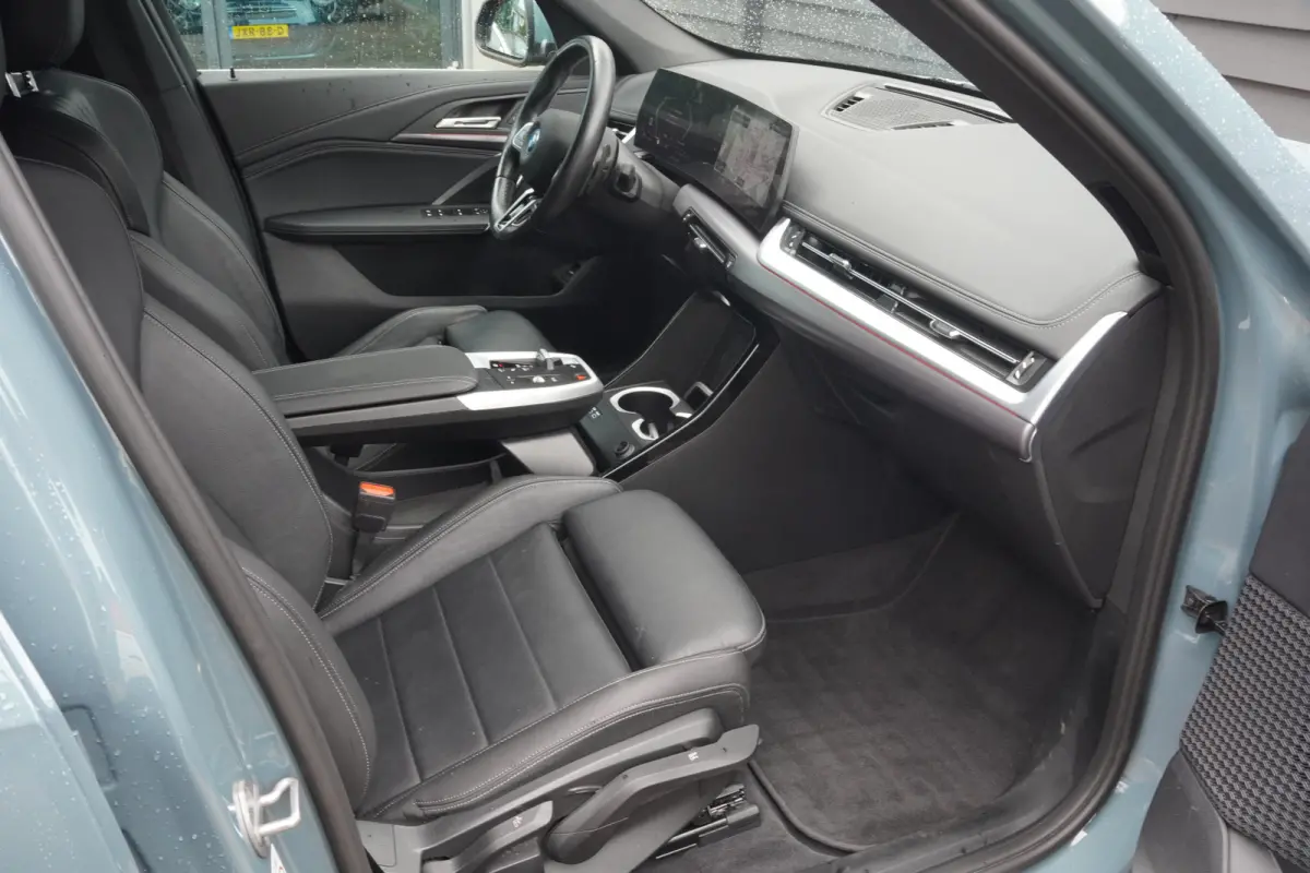 xDrive25e - M SPORT - PANODAK - LEDER - CARPLAY - KEYLESS - CAMERA -